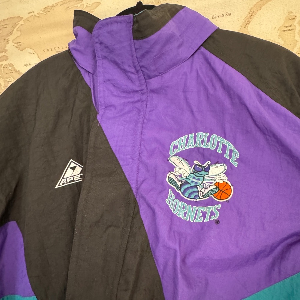 *SOLD* Men’s Vintage NBA By Apex One Charlotte Hornets Full Zip Jacket Size XL - Picture 2 of 11